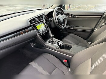 Used Honda Civic 2021 for sale - 77205686: Photo