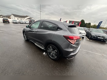 Used Honda HR-V 2015 for sale - 76241776: Photo