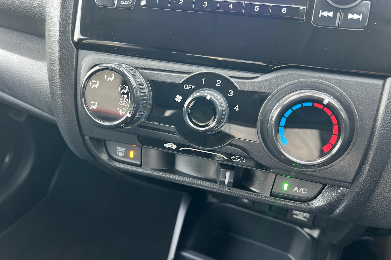 Used Honda Jazz 2019 for sale - 76575283: Photo 13