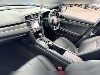 Used Honda Civic 2018 for sale - 75526760: Photo