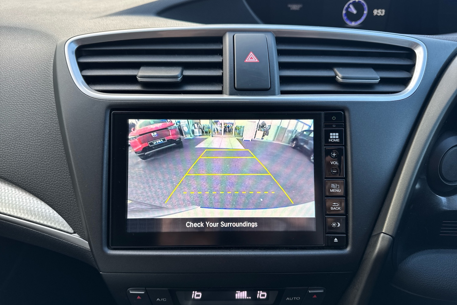 Used Honda Civic 2016 for sale - 76332115: Photo 17