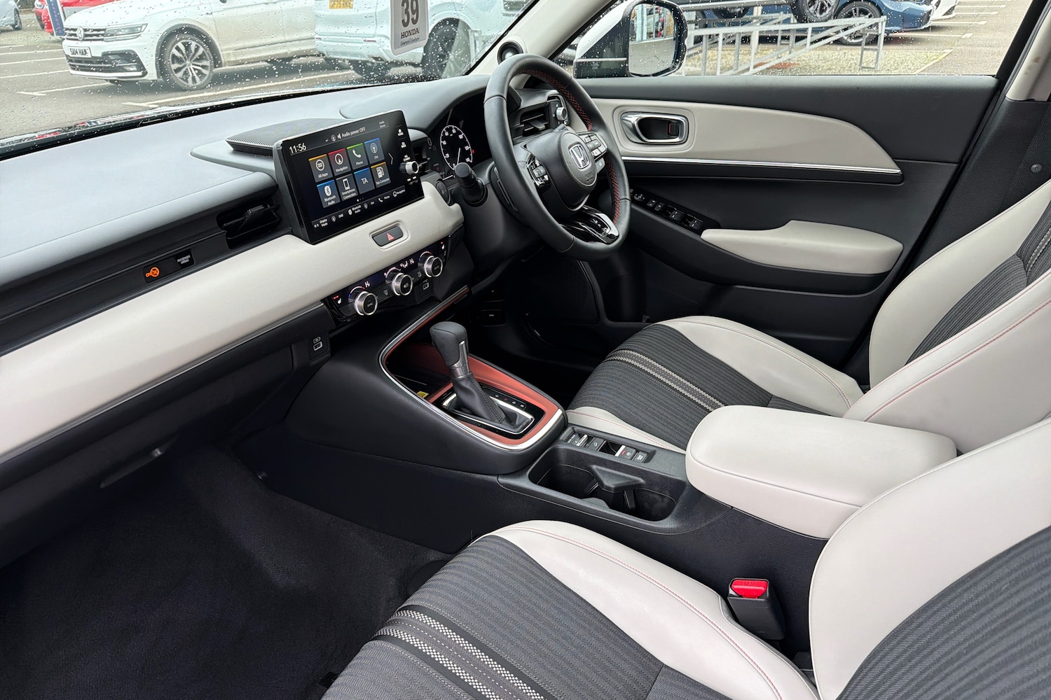 Used Honda HR-V 2025 for sale - 77442517: Photo 2