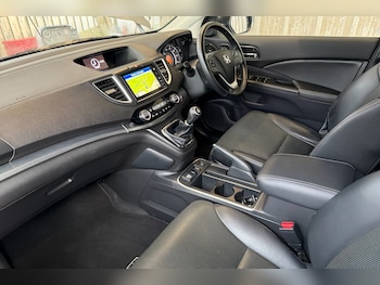 Used Honda CR-V 2018 for sale - 77079147: Photo