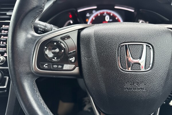 Used Honda Civic 2021 for sale - 76130646: Photo 16