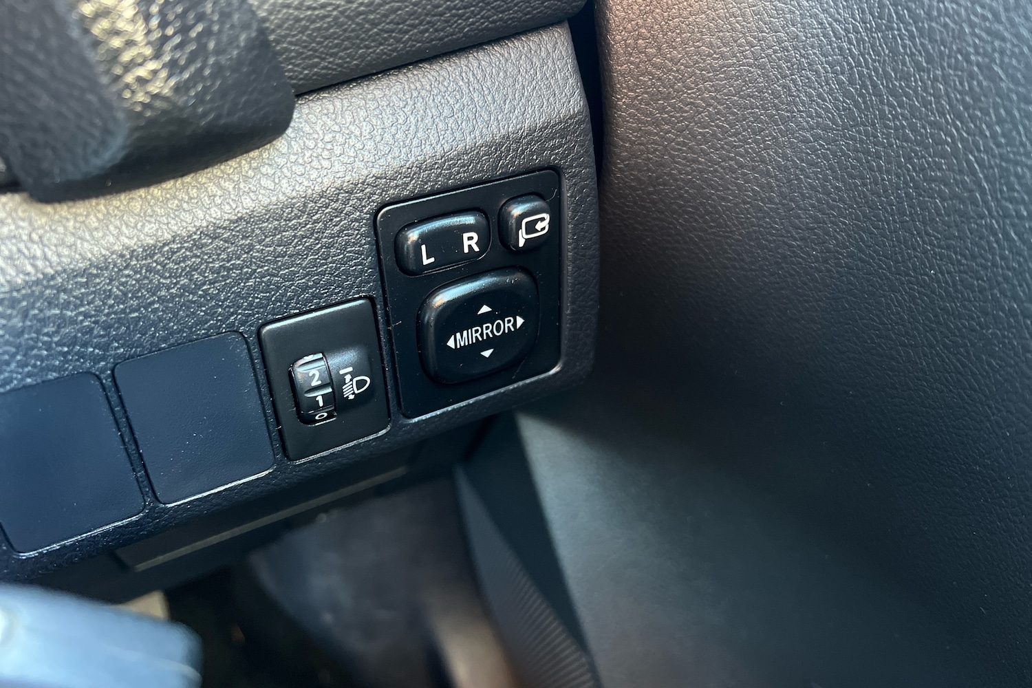 Used Toyota Auris 2014 for sale - 76780344: Photo 23