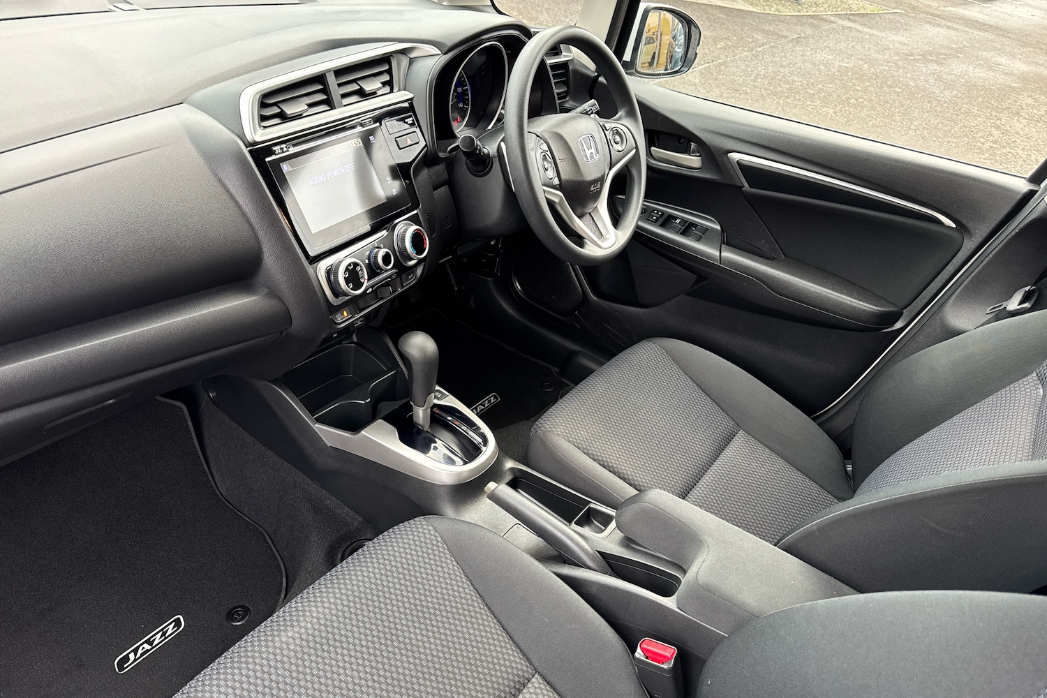 Used Honda Jazz 2020 for sale - 76390162: Photo 2