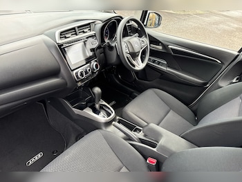 Used Honda Jazz 2020 for sale - 76390162: Photo