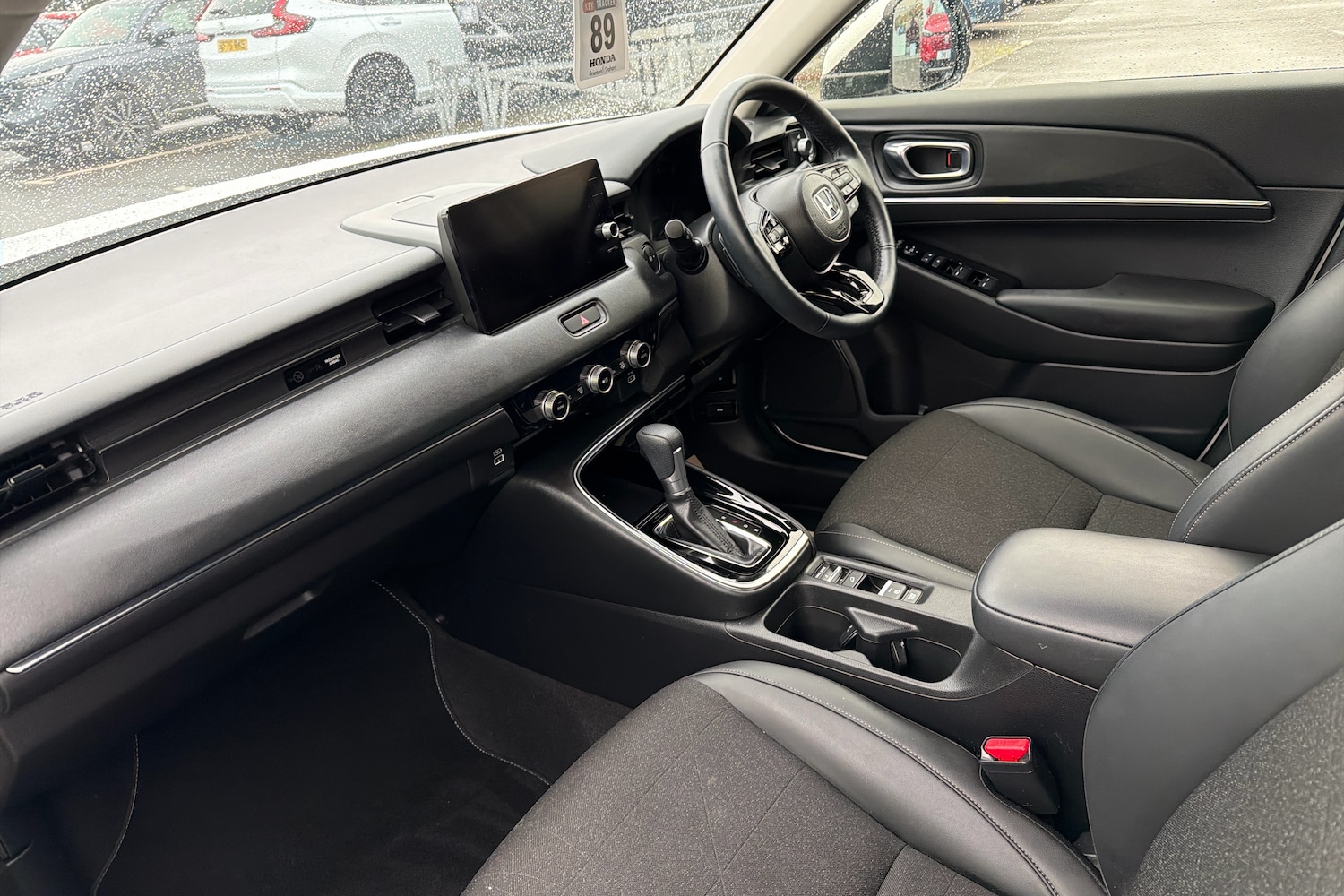 Used Honda HR-V 2023 for sale - 77917918: Photo 2