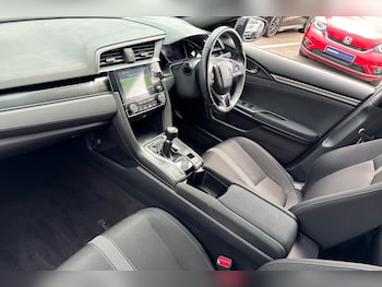 Used Honda Civic 2021 for sale - 75526649: Photo