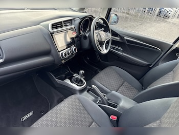 Used Honda Jazz 2017 for sale - 76372715: Photo