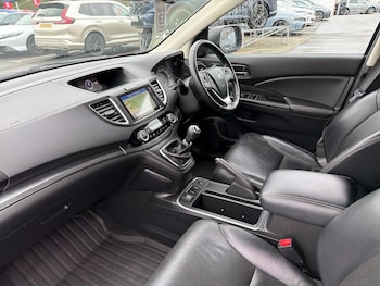 Used Honda CR-V 2017 for sale - 78103004: Photo