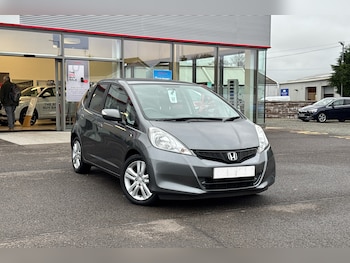 Used Honda Jazz 2014 for sale - 76420632: Photo