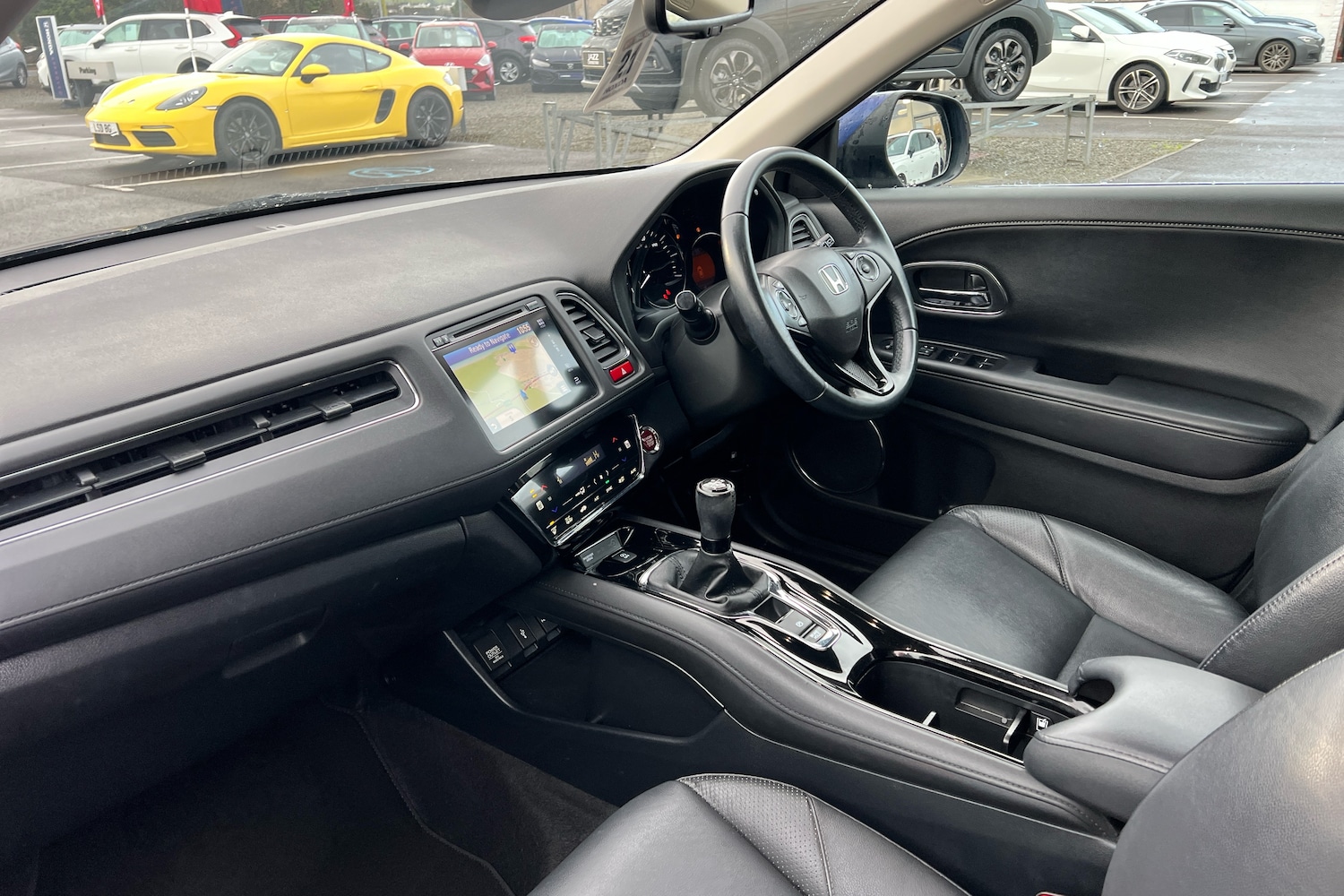 Used Honda HR-V 2016 for sale - 76788118: Photo 2