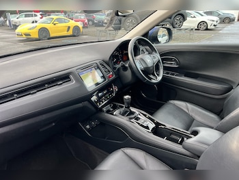 Used Honda HR-V 2016 for sale - 76788118: Photo