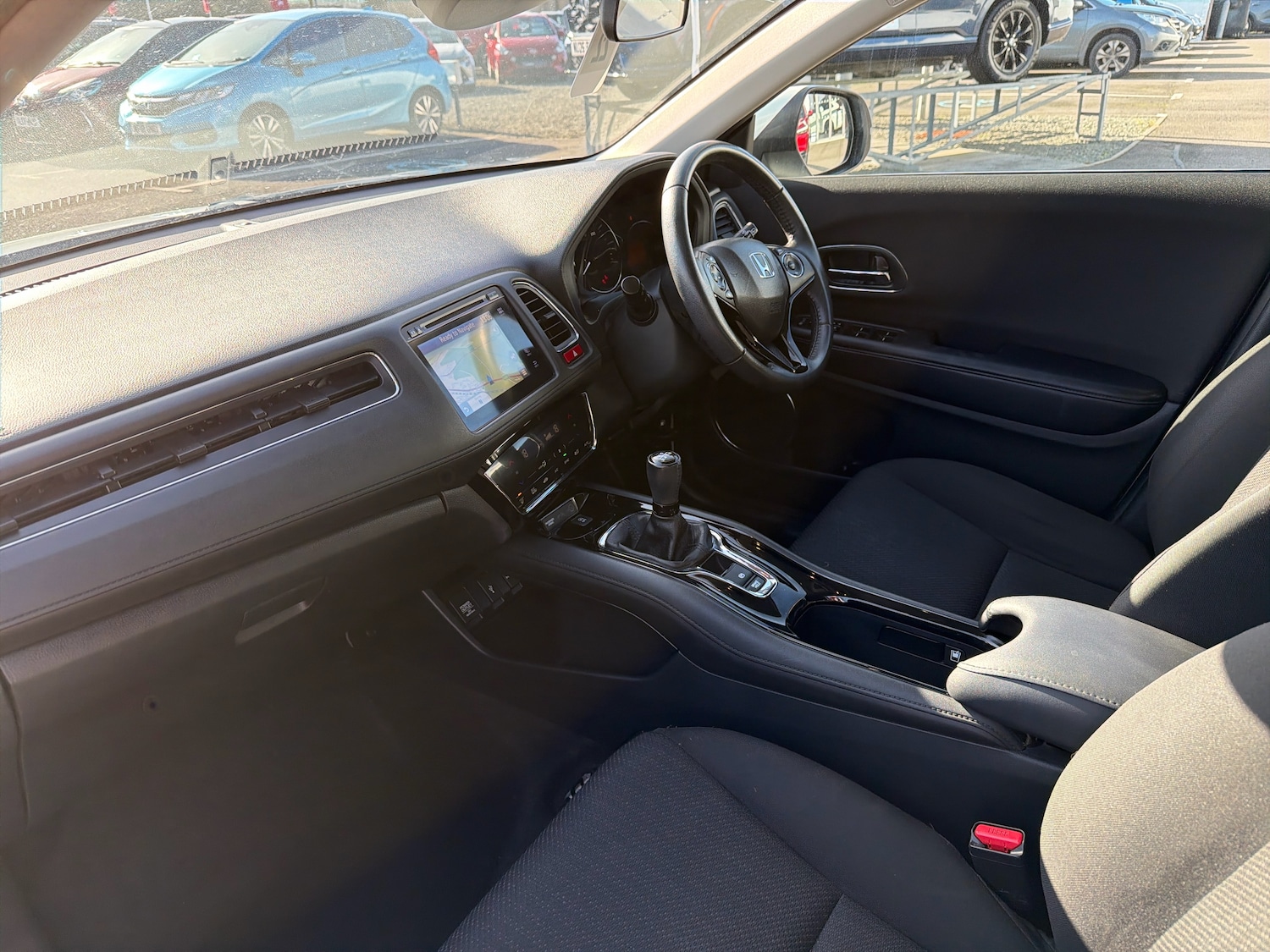 Used Honda HR-V 2017 for sale - 77717928: Photo 2