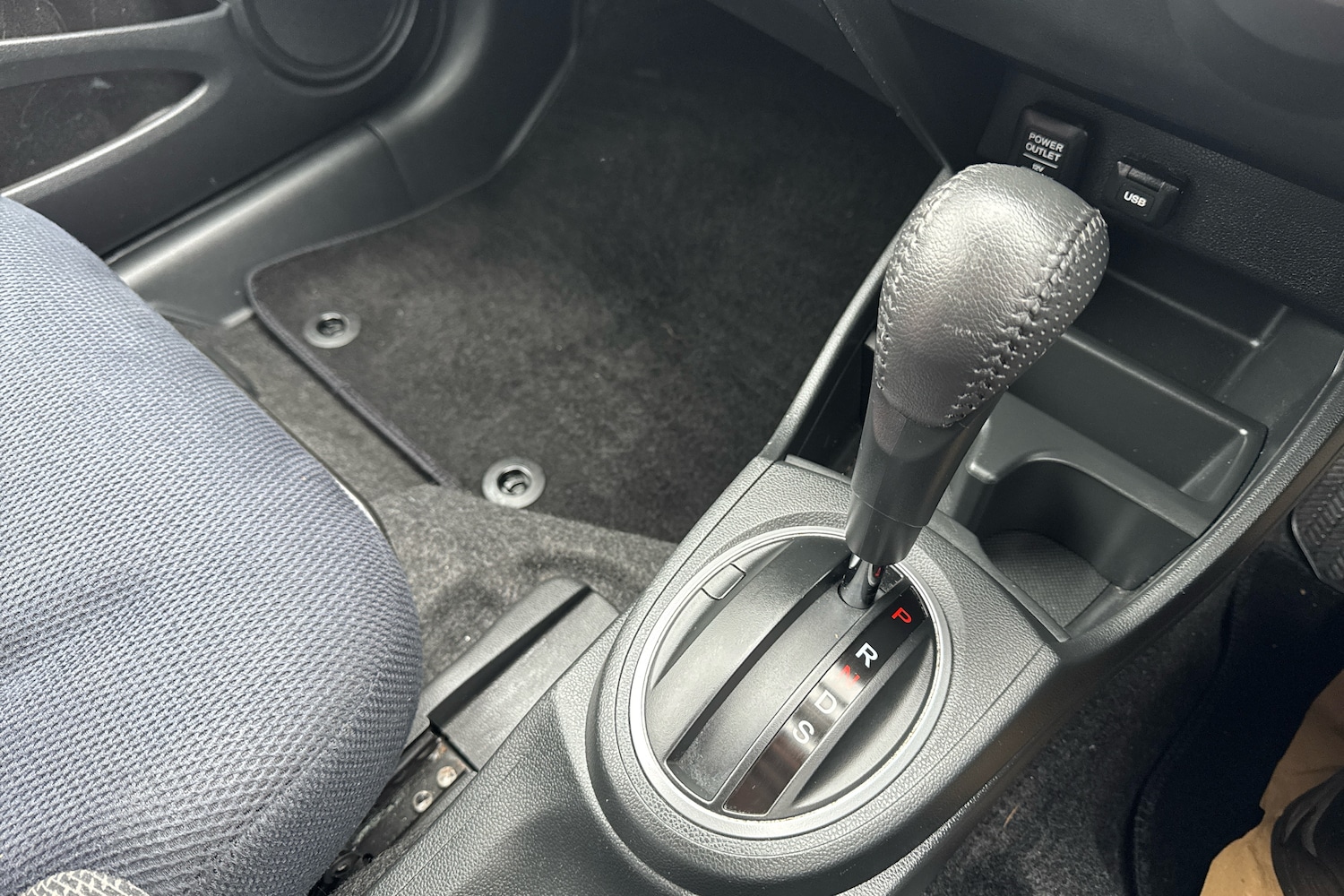 Used Honda Jazz 2014 for sale - 76261600: Photo 15