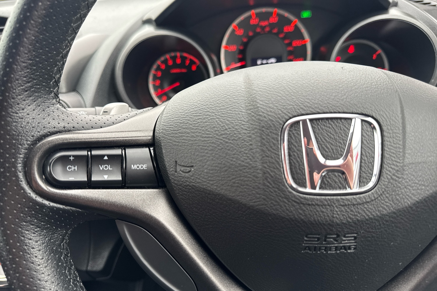 Used Honda Jazz 2014 for sale - 76261600: Photo 17