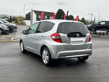Used Honda Jazz 2014 for sale - 76261600: Photo 3