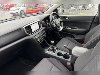 Used Kia Sportage 2021 for sale - 77461807: Photo