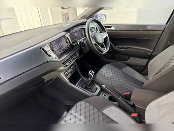 Used Volkswagen Polo 2023 for sale - 76971405: Photo