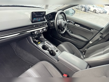 Used Honda Civic 2023 for sale - 76079122: Photo 2