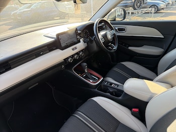 Used Honda HR-V 2023 for sale - 77648138: Photo