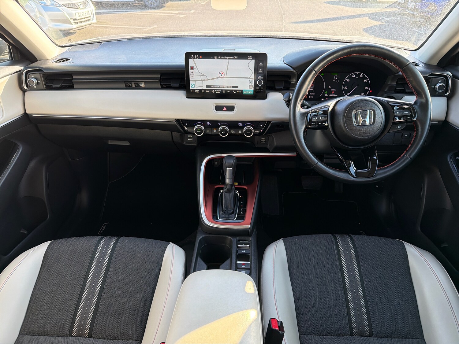 Used Honda HR-V 2023 for sale - 77648138: Photo 4