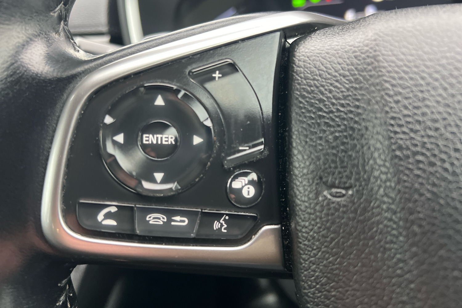 Used Honda CR-V 2021 for sale - 76704377: Photo 24