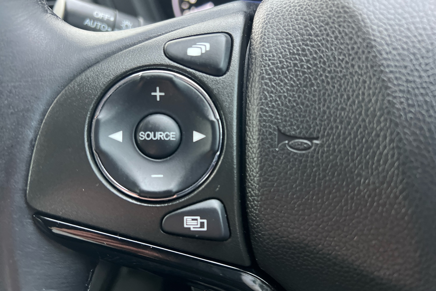 Used Honda HR-V 2017 for sale - 76881809: Photo 16