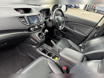 Used Honda CR-V 2017 for sale - 75526811: Photo