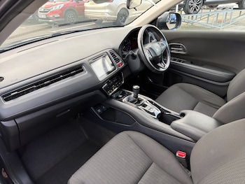 Used Honda HR-V 2018 for sale - 79317618: Photo