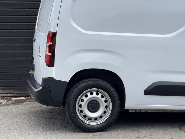 Used Peugeot Partner 2023 for sale - 75597611: Photo 11