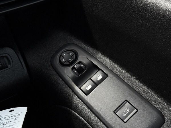 Used Peugeot Partner 2023 for sale - 75597611: Photo 15