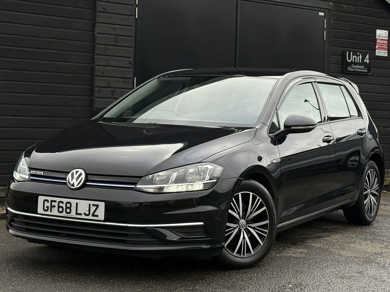 Used Volkswagen Golf 2018 for sale - 76559486: Photo 1