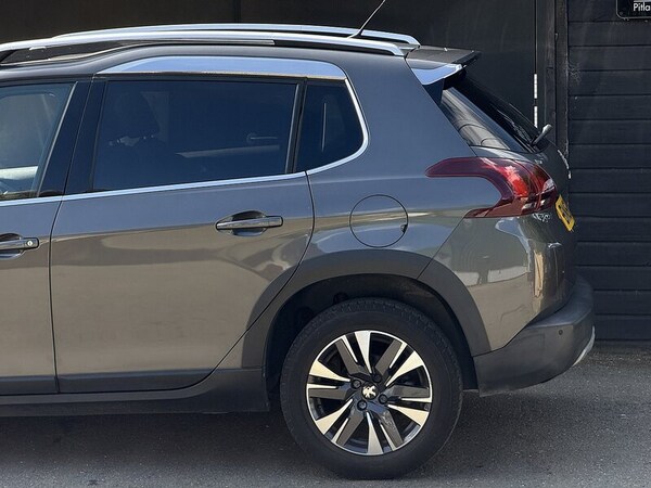 Used Peugeot 2008 2018 for sale - 75381304: Photo 14