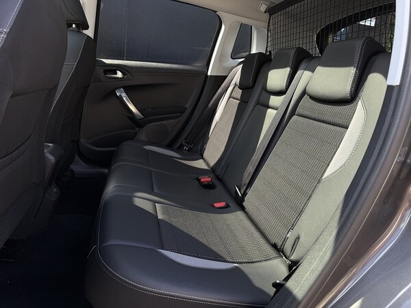 Used Peugeot 2008 2018 for sale - 75381304: Photo 7