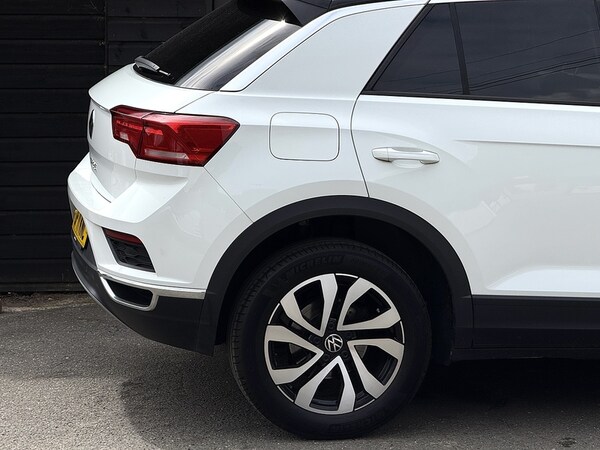 Used Volkswagen T-Roc 2021 for sale - 75440531: Photo 11