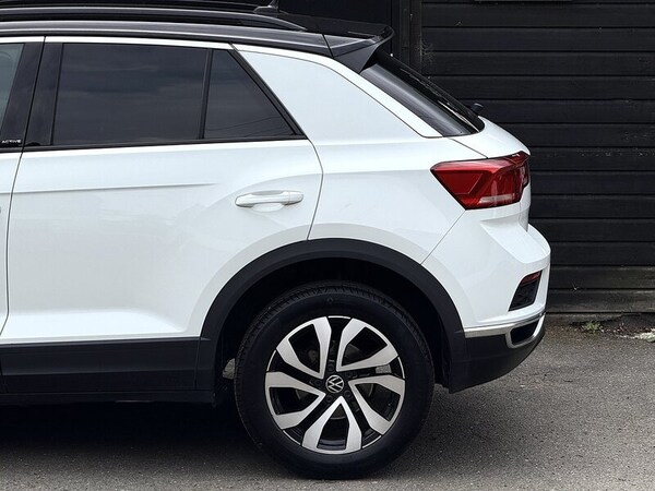 Used Volkswagen T-Roc 2021 for sale - 75440531: Photo 14