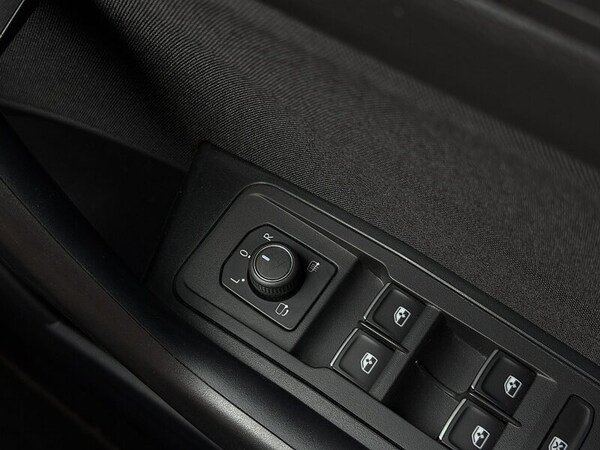 Used Volkswagen T-Roc 2021 for sale - 75440531: Photo 17