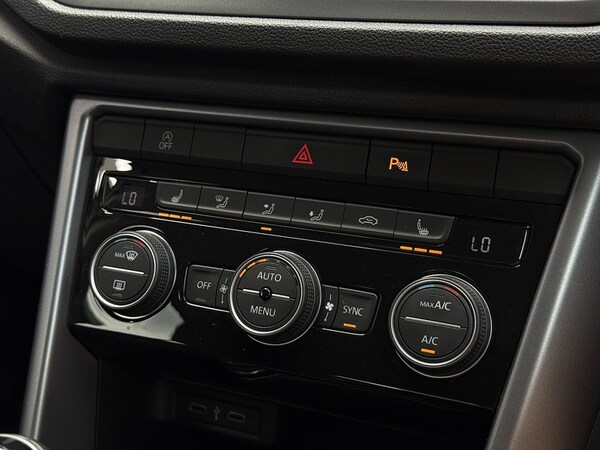 Used Volkswagen T-Roc 2021 for sale - 75440531: Photo 24