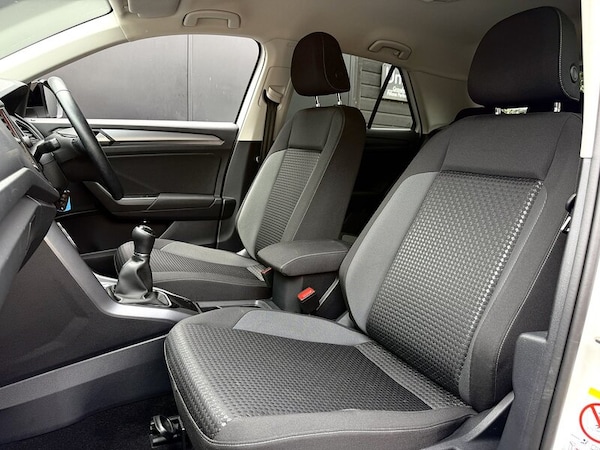 Used Volkswagen T-Roc 2021 for sale - 75440531: Photo 4
