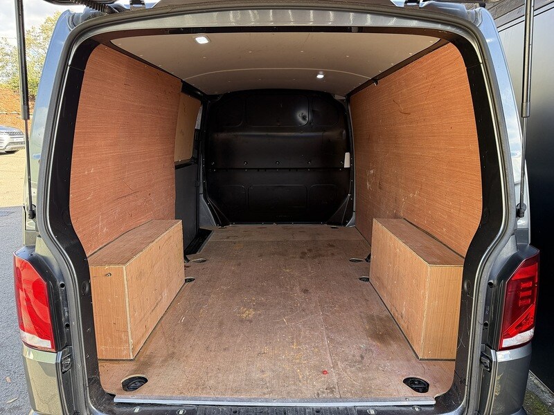 Used Volkswagen Transporter 2023 for sale - 76364444: Photo 30