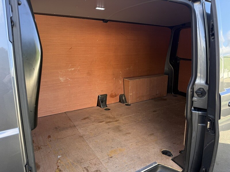 Used Volkswagen Transporter 2023 for sale - 76364444: Photo 32