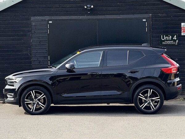 Used Volvo XC40 2020 for sale - 75567993: Photo 2