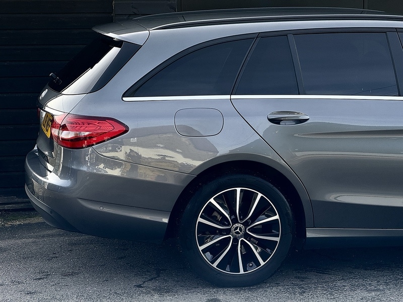 Used Mercedes-Benz C Class 2018 for sale - 76413341: Photo 11