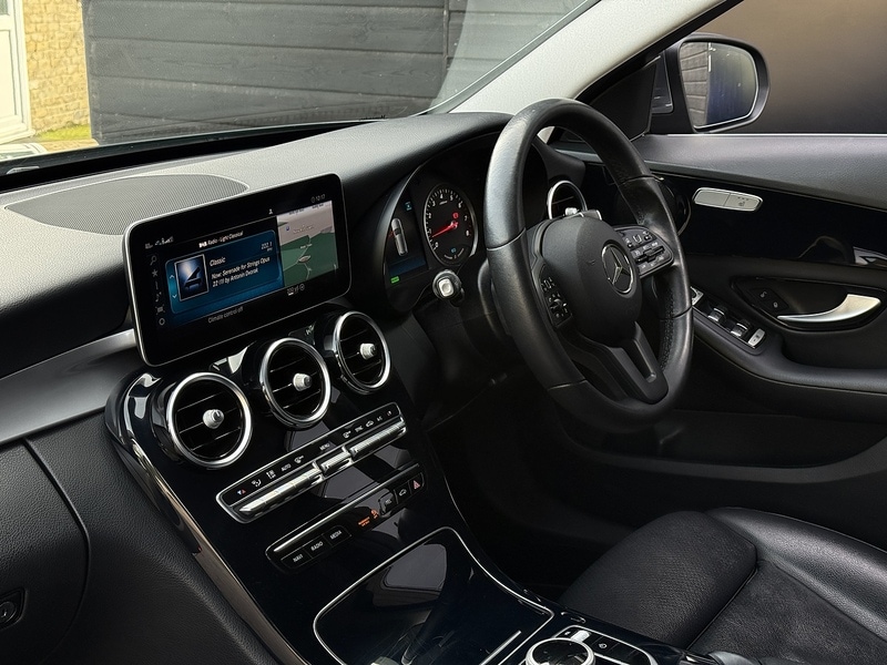 Used Mercedes-Benz C Class 2018 for sale - 76413341: Photo 15