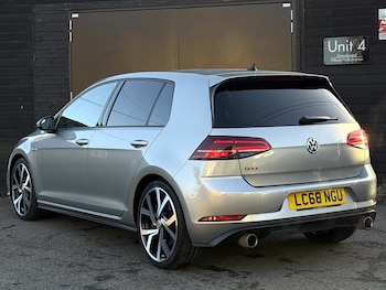 Used Volkswagen Golf 2019 for sale - 76566299: Photo