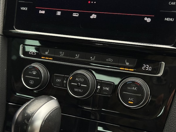 Used Volkswagen Golf 2020 for sale - 75649464: Photo 23