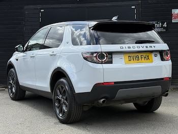 Used Land Rover Discovery Sport 2019 for sale - 75482959: Photo