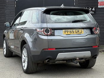 Used Land Rover Discovery Sport 2016 for sale - 75440509: Photo